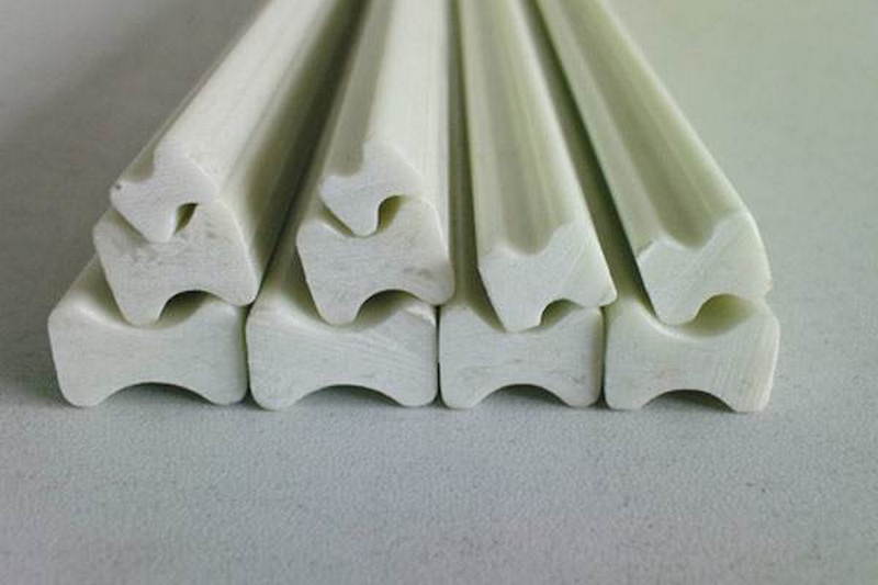 Polyester Fiberglass Dog Bone